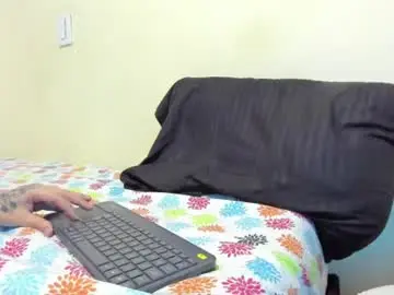 Chaturbate Live Sex Cam of karoli_sanz