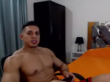 Chaturbate Live Sex Cam of frank_heaven_shore
