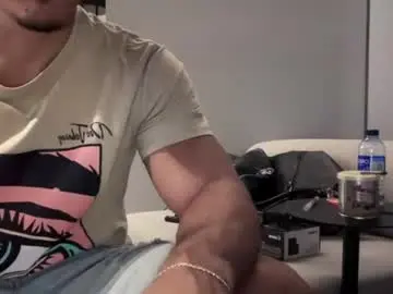 Chaturbate Live Sex Cam of frank_heaven_shore