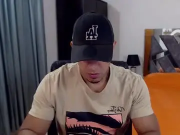 Chaturbate Live Sex Cam of frank_heaven_shore