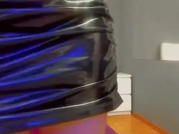Chaturbate Free Porn Cam of hotjennyfer4u