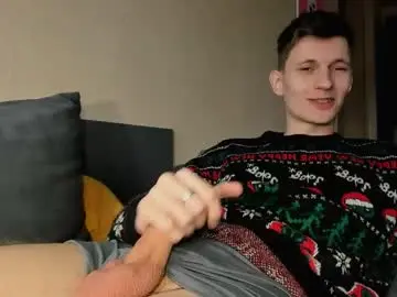 Chaturbate Live Sex Cam of kevin_hornyyy
