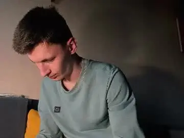 Chaturbate Sex Chat of kevin_hornyyy