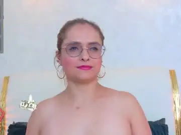 Chaturbate Best live sex cam show of marilynvega77