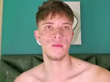 Chaturbate Watch Live Sex Cams of robbinblaze