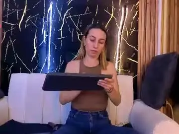 Chaturbate Private Sex Chat of starlight_mature11_aws