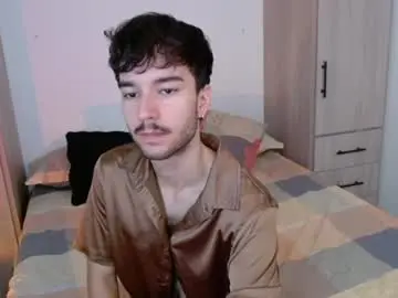 Chaturbate Free Live Porn of adrien_polo