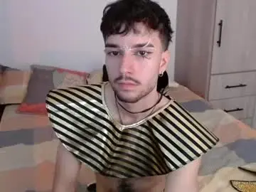 Chaturbate Free Porn Cam of adrien_polo