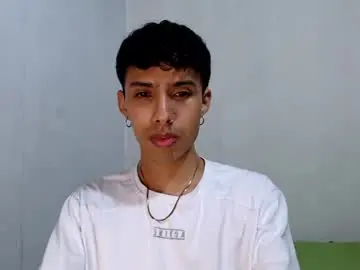 Chaturbate Live Porn of alexis21_