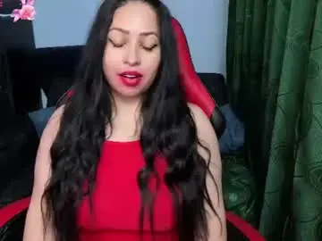Chaturbate Nude Webcam of charlottee_lovee69