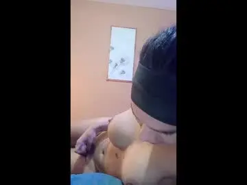 Chaturbate Live Sex Cam of osarito3x