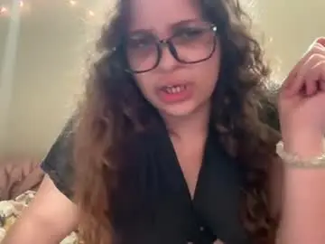Chaturbate Free Live Porn of seraphinavelvet