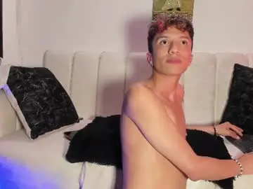 Chaturbate Best live sex cam show of mhatias_
