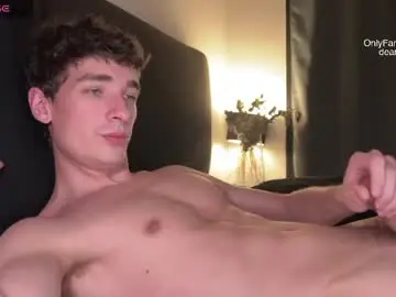 Chaturbate Live Sex Cam of face_cum_shooter