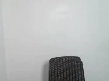 Chaturbate Live Sex Cam of scarletfuckingreyson69