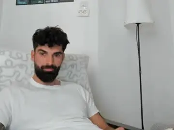 Chaturbate Watch Live Sex Cams of cuteeboy