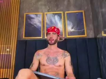 Chaturbate Best live sex cam show of darwin_horny2