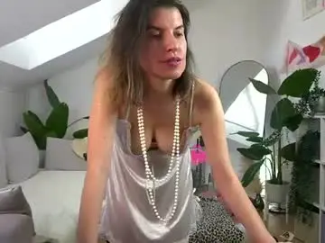 Chaturbate Live Sex Cam of hannahflora