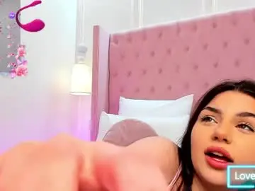 Chaturbate Free Live Porn of helentiny