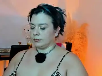 Chaturbate Live Sex Cam of martina_foxy01