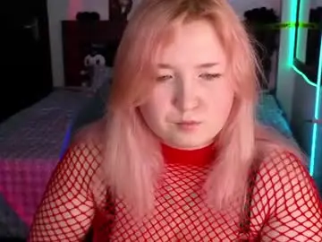 Chaturbate Live Porn of plushydevil