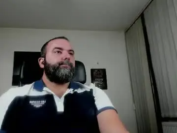 Chaturbate Free Porn Cam of misterlov3r