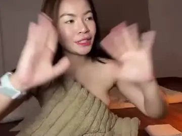 Chaturbate Live Sex Cam of olala_baby_girl