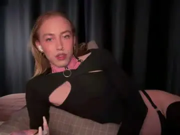Chaturbate Best Webcam of avril_pearly_