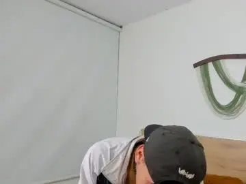 Chaturbate Live Sex of emmyhorny__