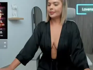 Chaturbate Live Porn of ivannasaenzcute