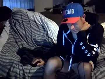 Chaturbate Live Sex Cam of mikeundies