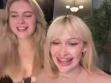 Chaturbate Best live sex cam show of golden_alinee