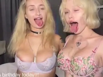 Chaturbate Adult Video Chat of golden_alinee