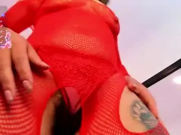 Chaturbate Free Porn Cam of ariana_blonde_