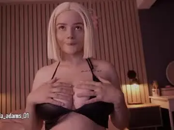 Chaturbate Live Porn of bella_adams_