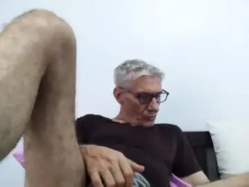 Chaturbate Live Sex Cam of cucaio18