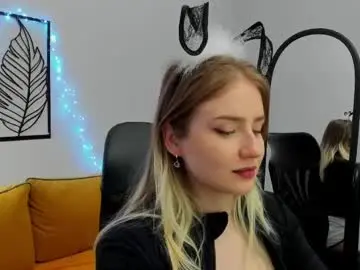 Chaturbate Adult Video Chat of lia_candy_