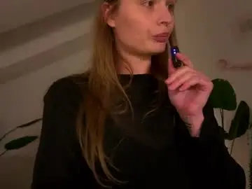Chaturbate Sex Chat of lisa_schiele