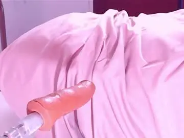 Chaturbate Live Sex Cam of sweet_susie_