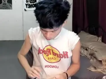 Chaturbate Best live sex cam show of kianhot_twink