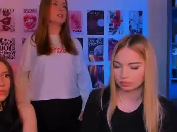 Chaturbate Free Live Porn of helena_so_shyy