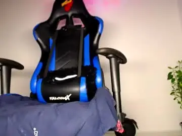 Chaturbate Free Live Porn of max_jones2