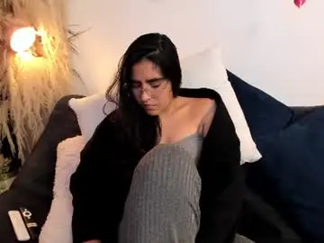 Chaturbate Live Sex Cam of serenity_day