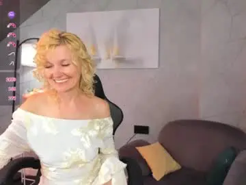 Chaturbate Adult Webcams of julie_lucasss