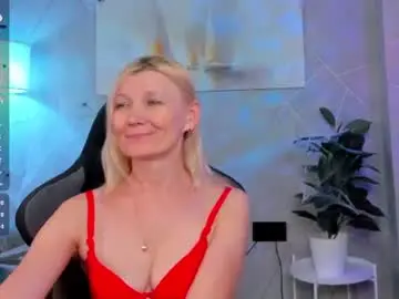 Chaturbate Sex Cam of julie_lucasss