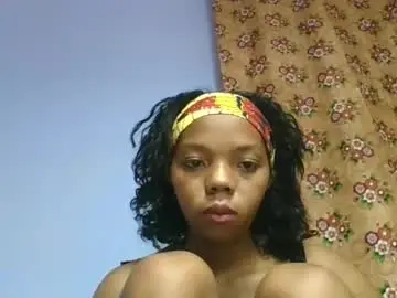 Chaturbate Free Porn Cam of rosah225127