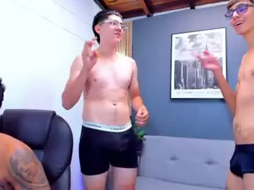 Chaturbate Live Porn of wallen_house