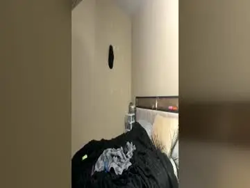 Chaturbate Free Porn Cam of your_daddy699469