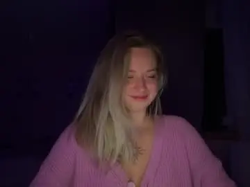 Chaturbate Live Sex of moonlit_kiss_