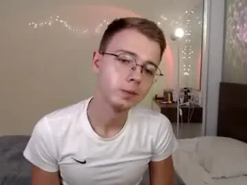 Chaturbate Live Porn of nikikerry_cum_